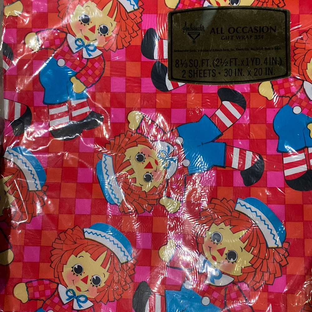 New old stock! vintage wrapping paper sheets *raggedy Ann ***